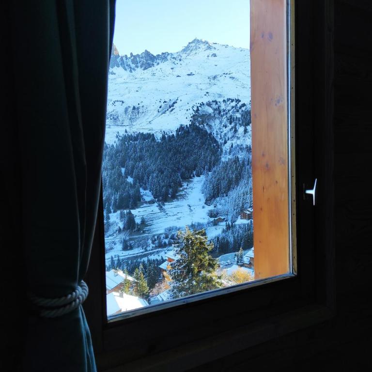 Appartement 3 étoiles avec balcon, vue montagne à Méribel Mottaret - Two-Bedroom Apartment - 13