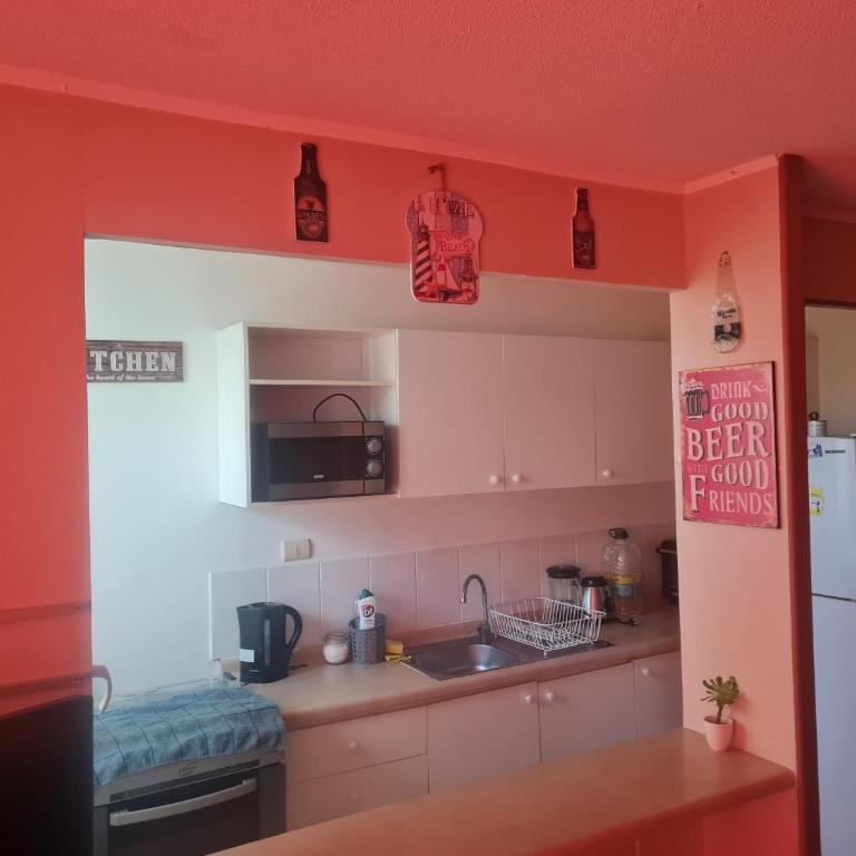 Hermoso departamento en condominio privado, cercano a playas y centros comerciales - Three-Bedroom Apartment - 6