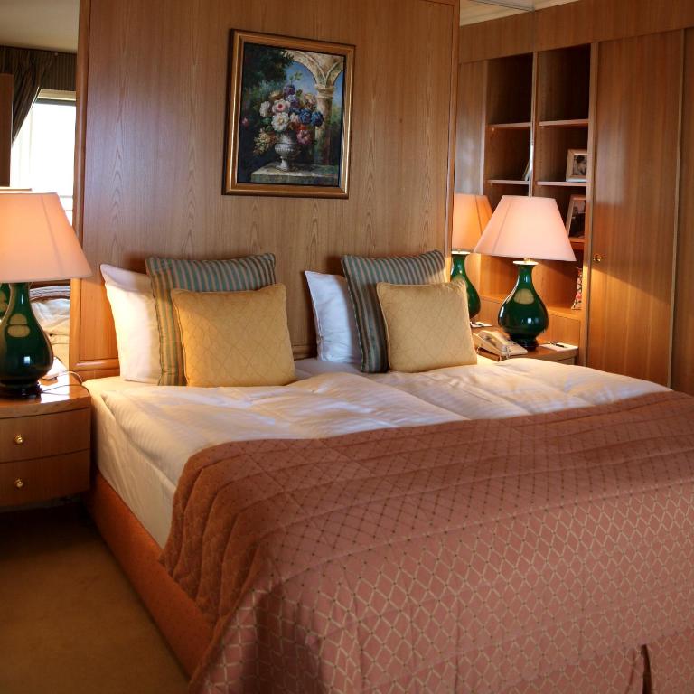 Royal Plaza Montreux - Präsidentensuite mit Seeblick und Terrasse - 1