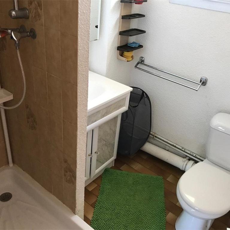 Appartement T2 Cabine 6 pers en bord de mer, parking privé, proche commerces et plage - Leucate - FR-1-81-49 - Appartement (5 Adultes) - 11