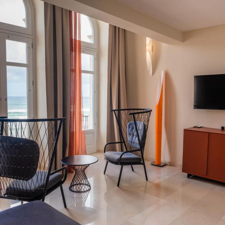 Central Gallery Rooms- Palazzo D'Ali' Staiti XIX - Junior Suite con Vista Mare - 9