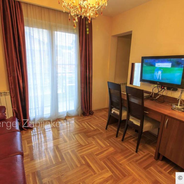 Hotel M - Triple Room - 3