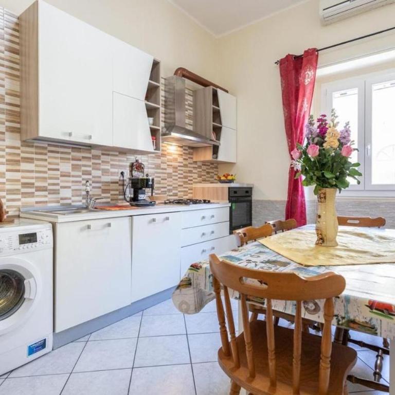 Casa Antonella - Appartamento con 2 Camere da Letto - 2