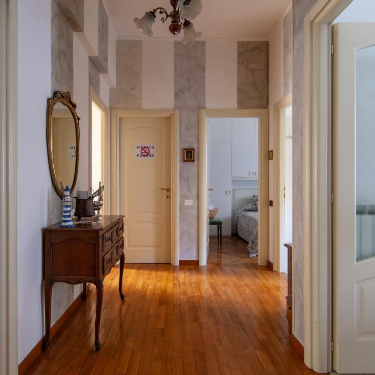 La Spezia Holidays - Appartamento con 2 Camere da Letto - 6