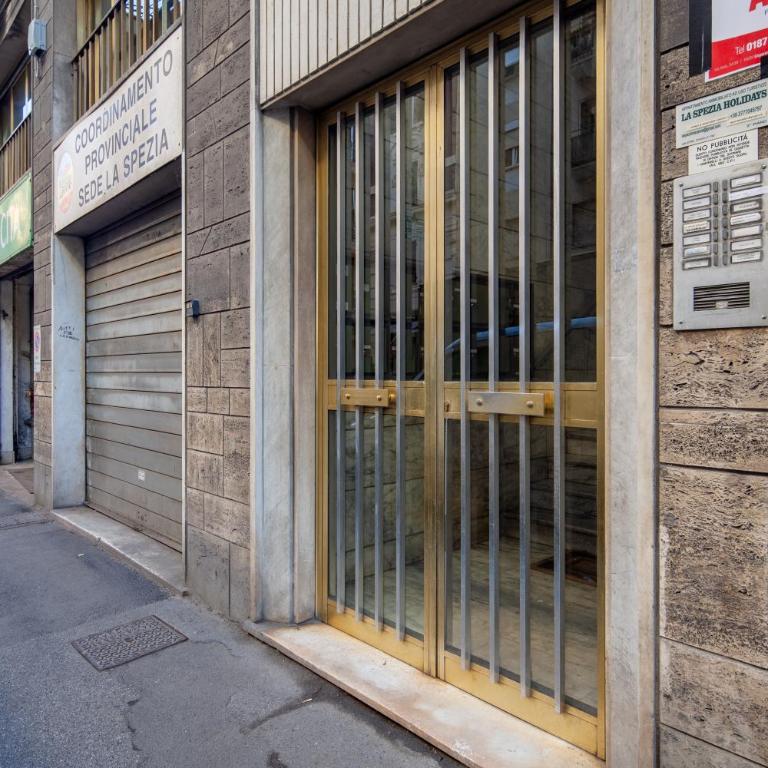 La Spezia Holidays - Appartamento con 2 Camere da Letto - 21