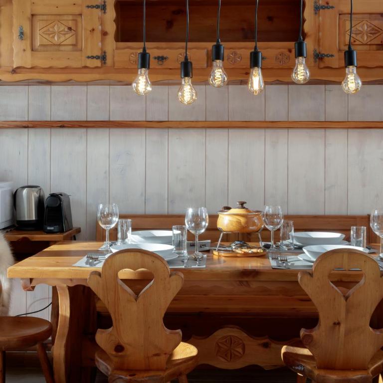HelloCHALET - Foyer du Cervin Central, Ski Apartment, 250m lift - Appartamento con Balcone - 9
