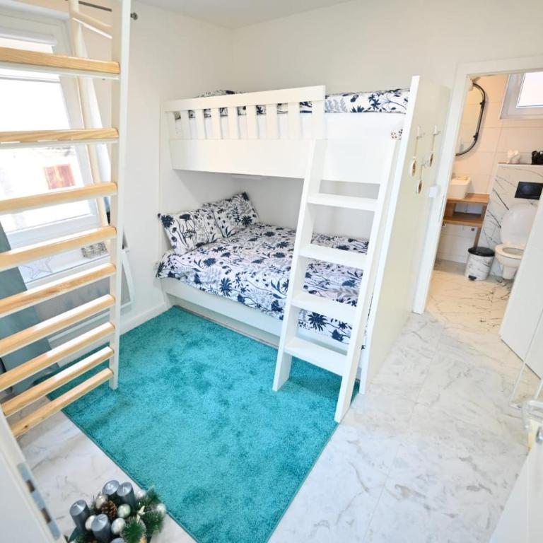 Apartmani Dimitrije Jahorina - Three-Bedroom Apartment - 10