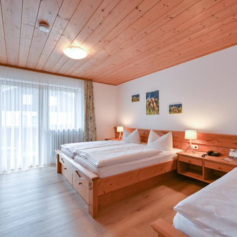 Landhaus Grobert - Dreibettzimmer - 11