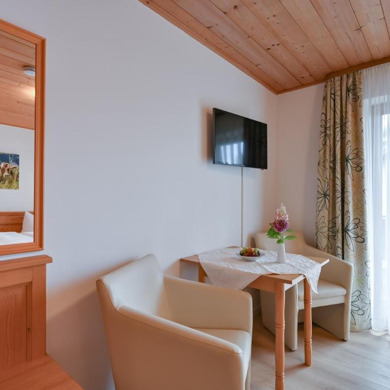 Landhaus Grobert - Dreibettzimmer - 9