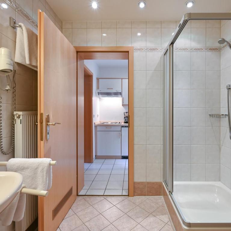 Landhaus Grobert - Familienapartment (2 Erwachsene + 1 Kind) - 16