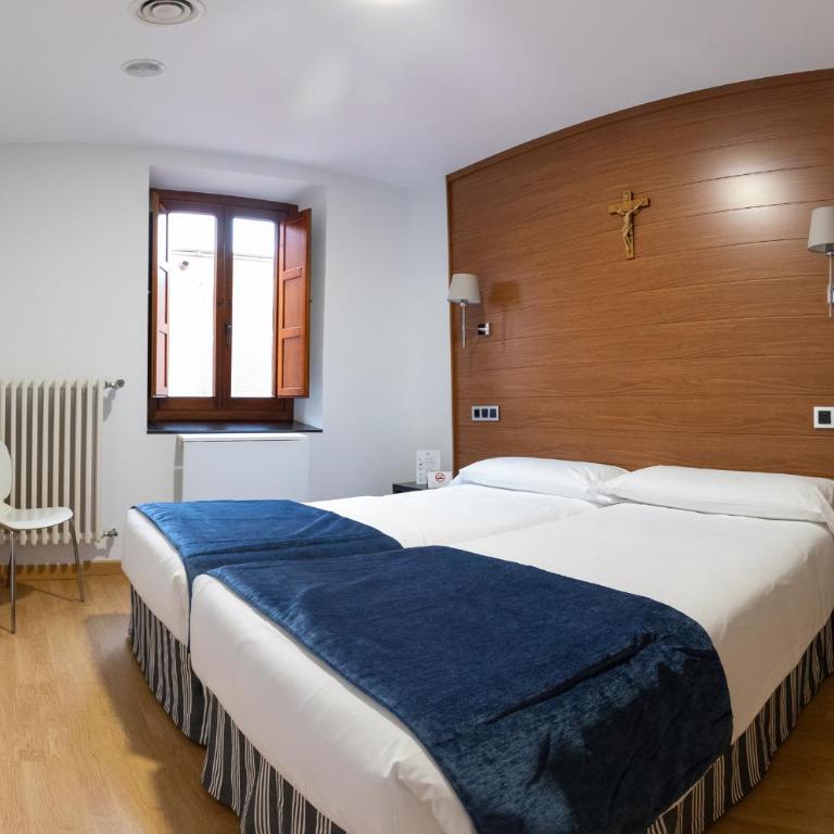 Hospederia Seminario Conciliar de San Julián - Habitación Doble - 1
