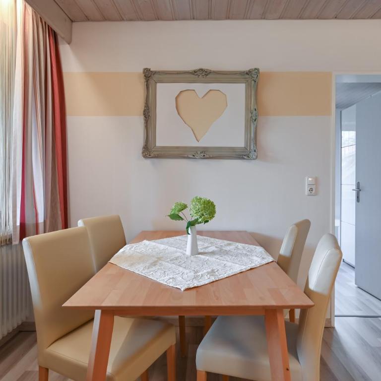 Landhaus Grobert - Apartment mit 2 Schlafzimmern - 11