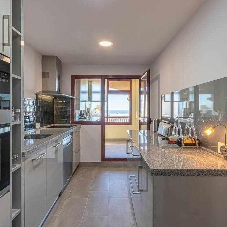 797 Holiday Rentals -Lujoso Atico duplex en el centro de Benalmadena - Apartamento de 3 dormitorios - 9