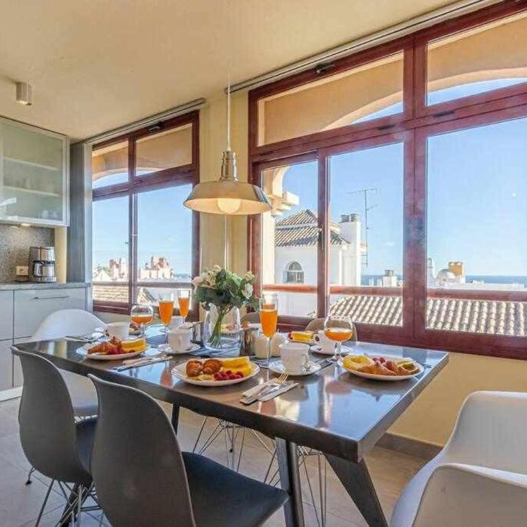 797 Holiday Rentals -Lujoso Atico duplex en el centro de Benalmadena - Apartamento de 3 dormitorios - 4