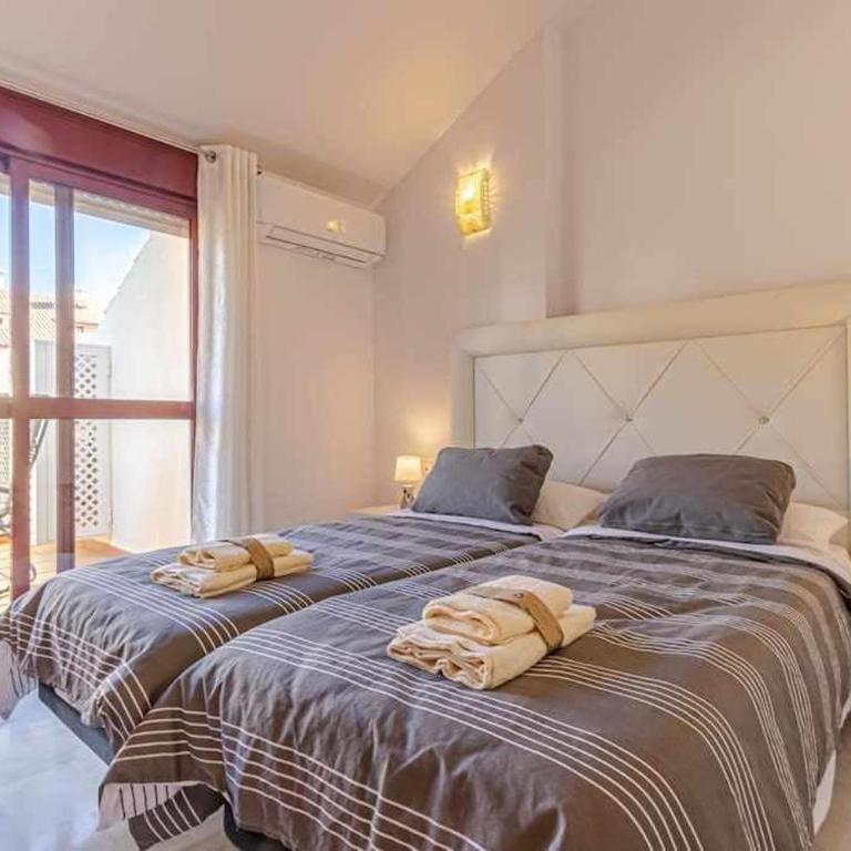 797 Holiday Rentals -Lujoso Atico duplex en el centro de Benalmadena - Apartamento de 3 dormitorios - 33