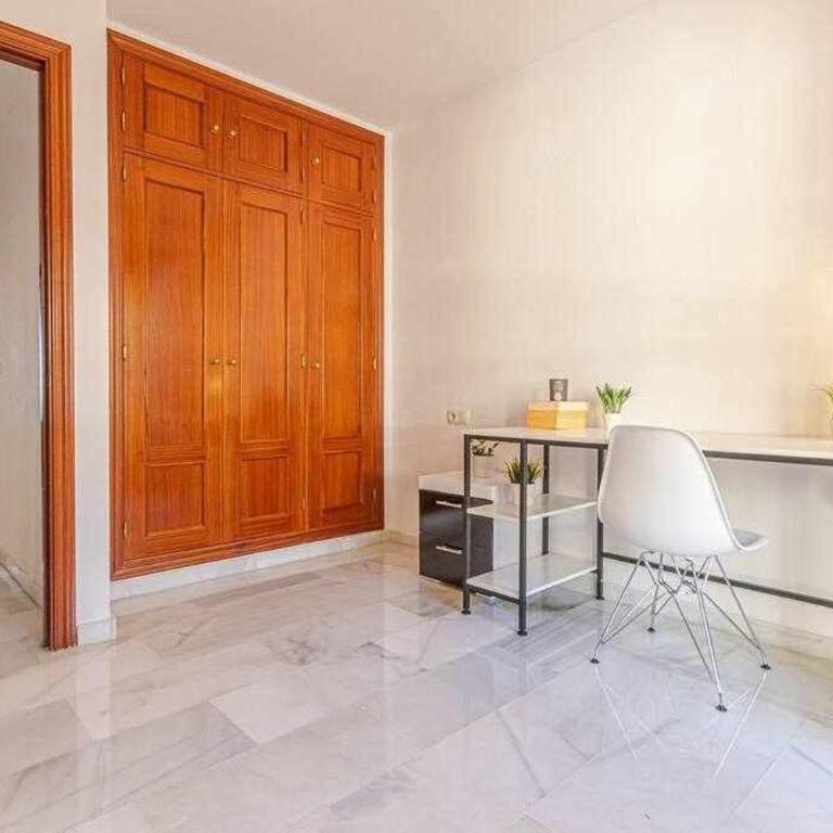 797 Holiday Rentals -Lujoso Atico duplex en el centro de Benalmadena - Apartamento de 3 dormitorios - 28