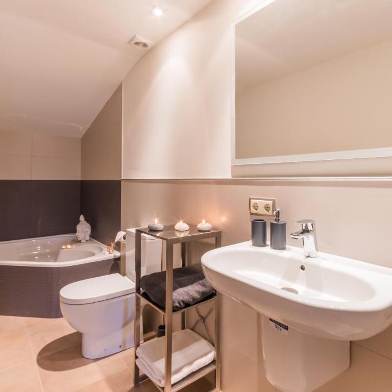 Ideal Property Mallorca - Pleta 8 PAX - Casa - 23