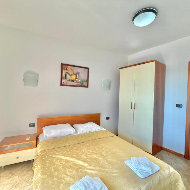 Sea view Apartments Rafailovici - Apartman sa 3 Spavaće Sobe i Pogledom na More - 12