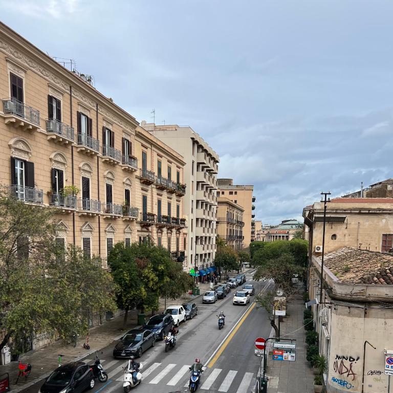 Holiday & House - Imparato Palermo Centro Politeama - Appartamento Superior - 3