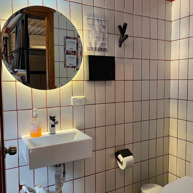 Bendito Hostels - Bed in 4-Bed Dormitory Room - 2