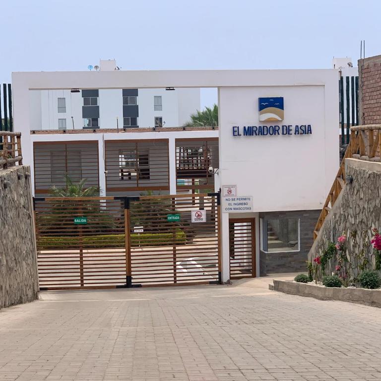 La Casa del Jota - Three-Bedroom House - 2