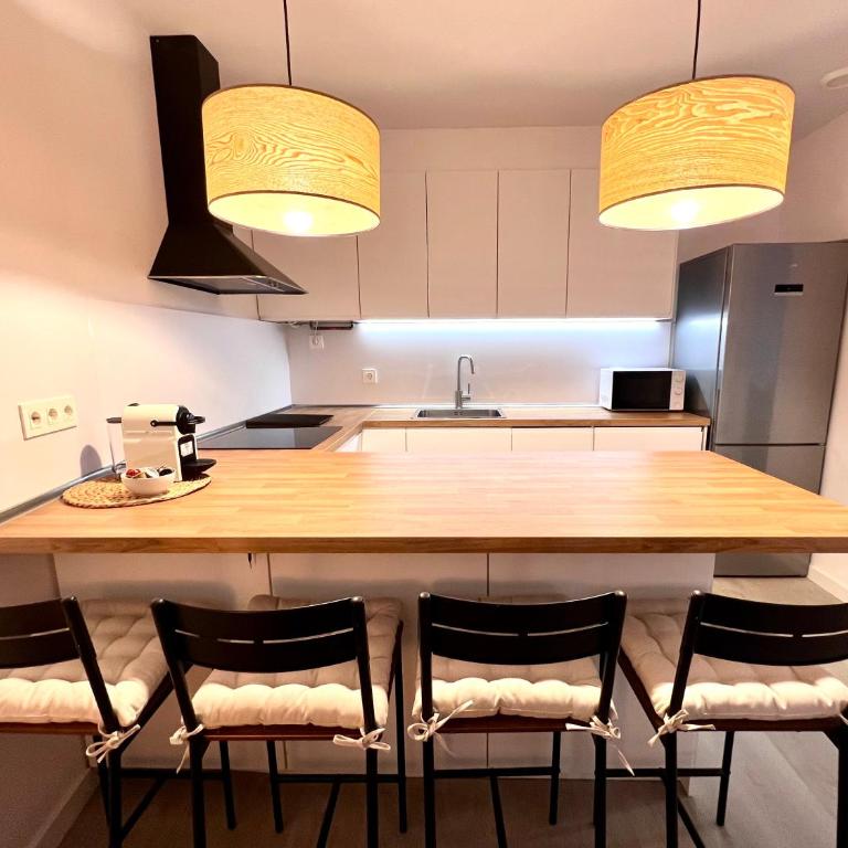 Housingleón - Palacio de Don Ramiro - Habitación Doble Deluxe - 2 camas - 6