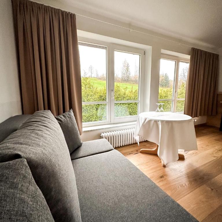 Hotel Bergstätter Hof - Doppelzimmer mit Gartenblick - 2