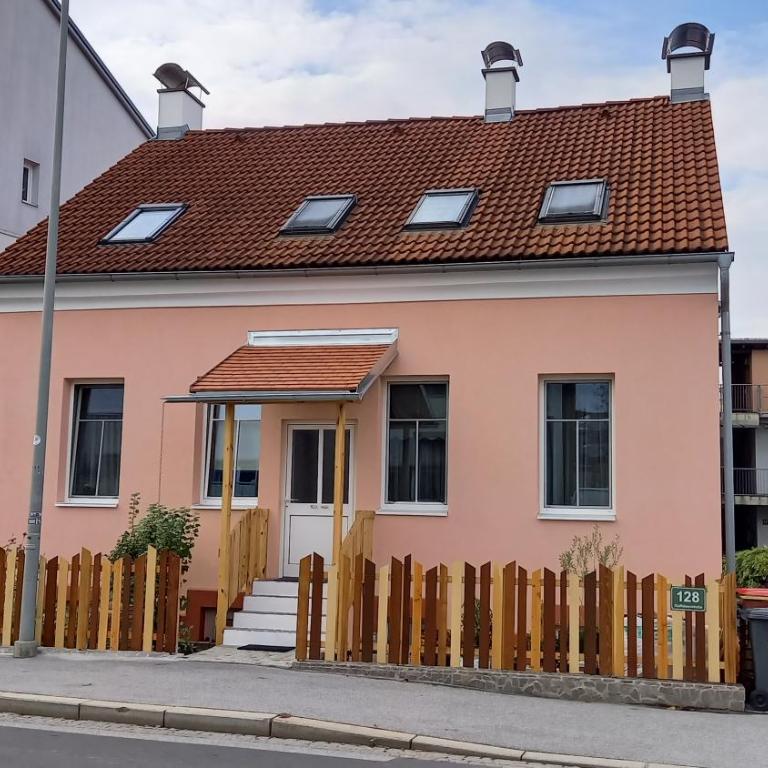 Ferienwohnung Christa - Apartment mit 1 Schlafzimmer - 2