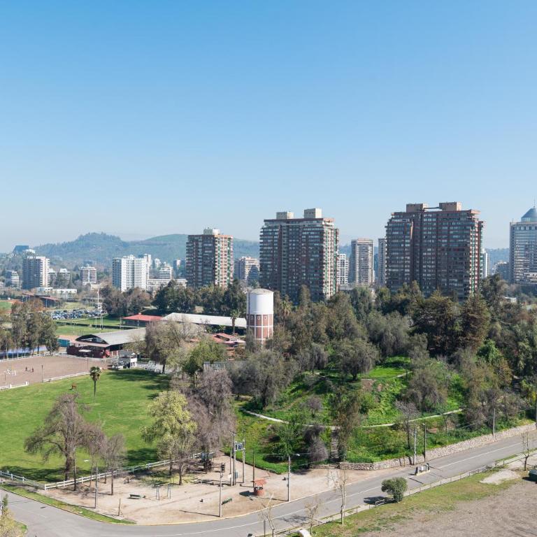 Century View 2B W/Balcony, View & Parking. - Apartamento de 2 dormitorios - 23