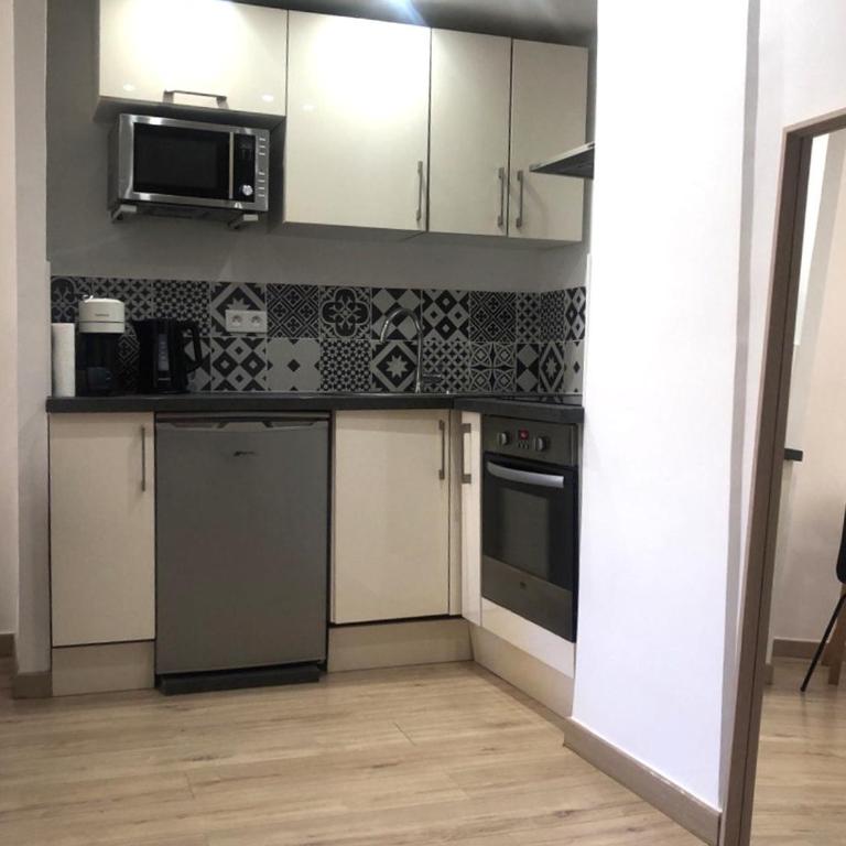 Cozy One Bedroom Apartment-City Center - Appartement 1 Chambre - 4