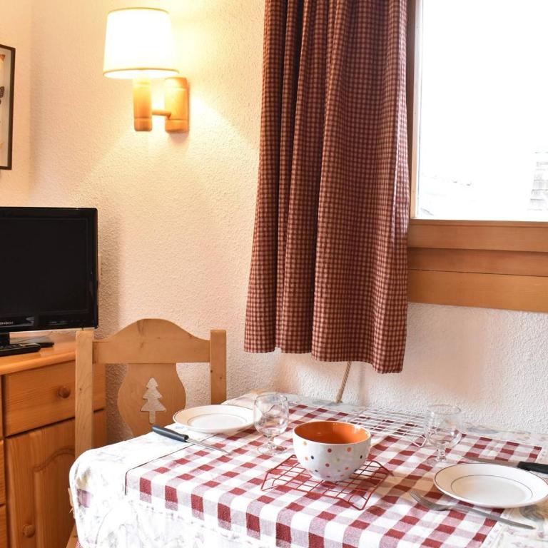 Charmant Studio Rénové pour 3 Personnes à Méribel, Proche Pistes et Commerces, Balcon Sud - FR-1-180-33 - Appartement 1 Chambre - 5