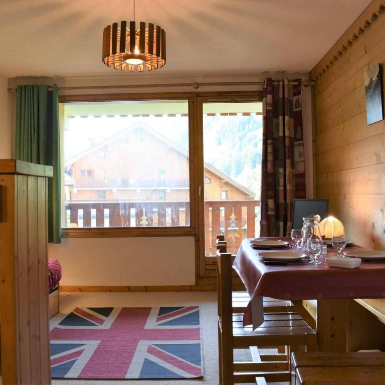 Studio pour 4 à Méribel, près des pistes, balcon, casier à ski, animaux non acceptés - FR-1-180-6 - Appartement (4 Adultes) - 5