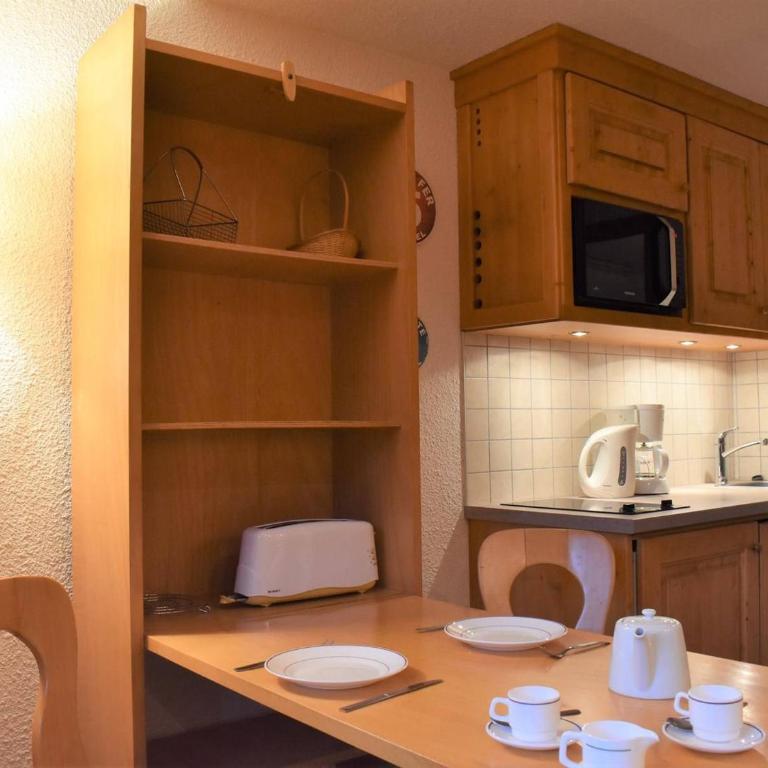 Charmant Studio rénové, balcon Sud, à 50m des pistes - Méribel - FR-1-180-35 - Appartement 1 Chambre - 14
