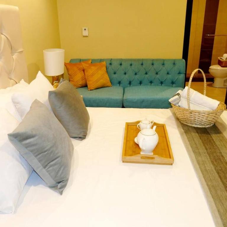 Ecusuites Bellini 404 King RiverView AirportGye - Apartamento de 1 dormitorio - 7