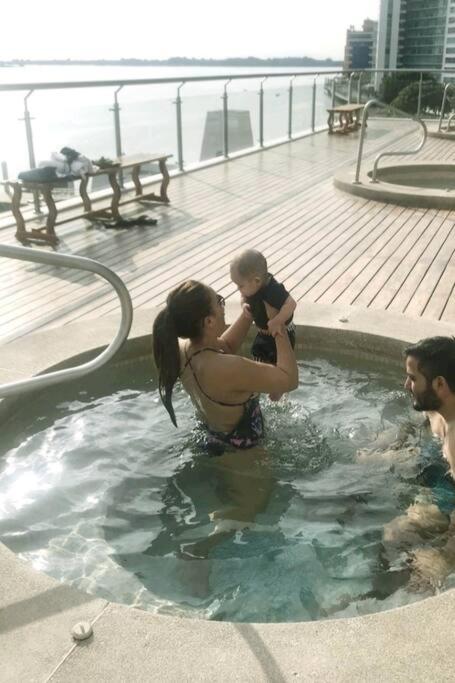 Ecusuites Bellini 404 King RiverView AirportGye - Apartamento de 1 dormitorio - 41