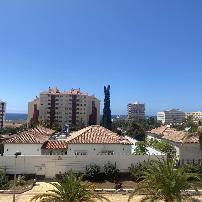 Apart Hotel Lovely 1 bed Apartment 5A1, Victoria Court 1, Los Cristianos, Tenerife - Apartamento con balcón - 5