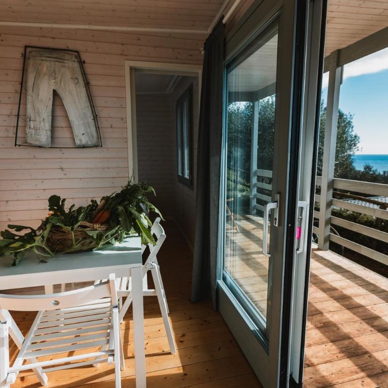 Agriturismo Rose di Pietra - Bungalow Deluxe con Vista Mare - 8