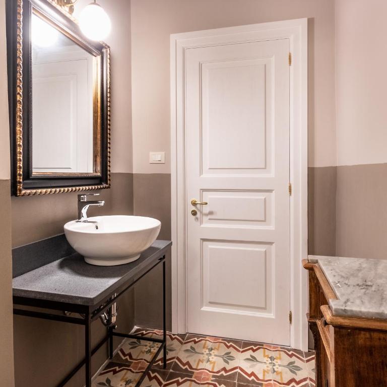 Donna Maddalena - Camera Matrimoniale con Bagno Privato - 2