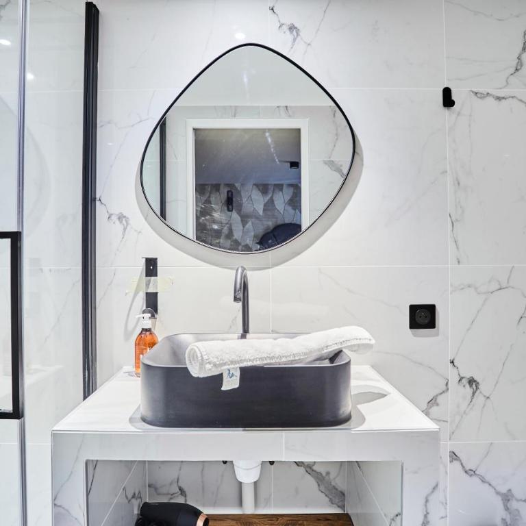 Residence Center of Paris by Studio prestige - Deluxe Double Room - 2