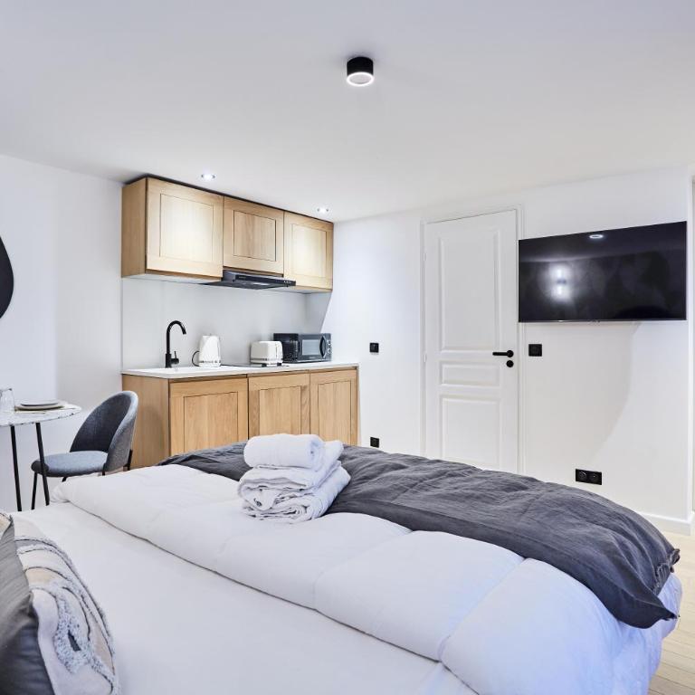 Residence Center of Paris by Studio prestige - Deluxe Double Room - 8