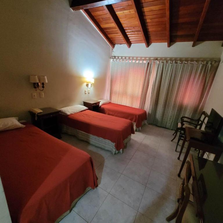 Hotel Pórtico Norte - Habitación Triple Estándar - 1