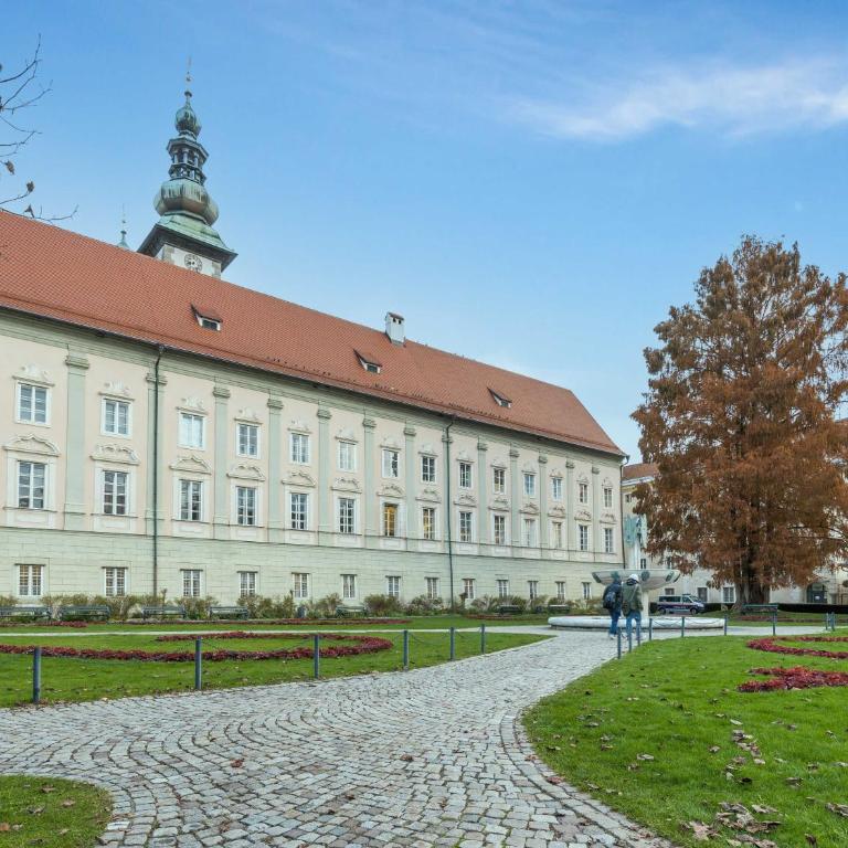 Limehome Klagenfurt Goessgasse - Suite mit 1 Schlafzimmer - 6
