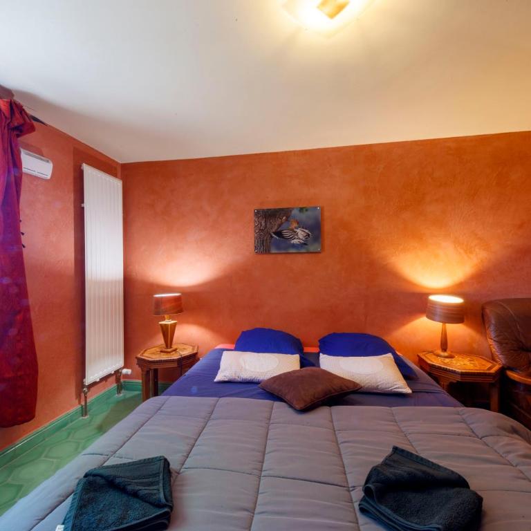 Eco-hôtel et Yourtes du Mercantour - Chambre Double - Vue sur Jardin - 4