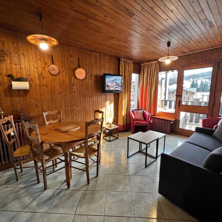 ELAN 15 appartement 6 pers, centre village - Apartment with Balcony - 2