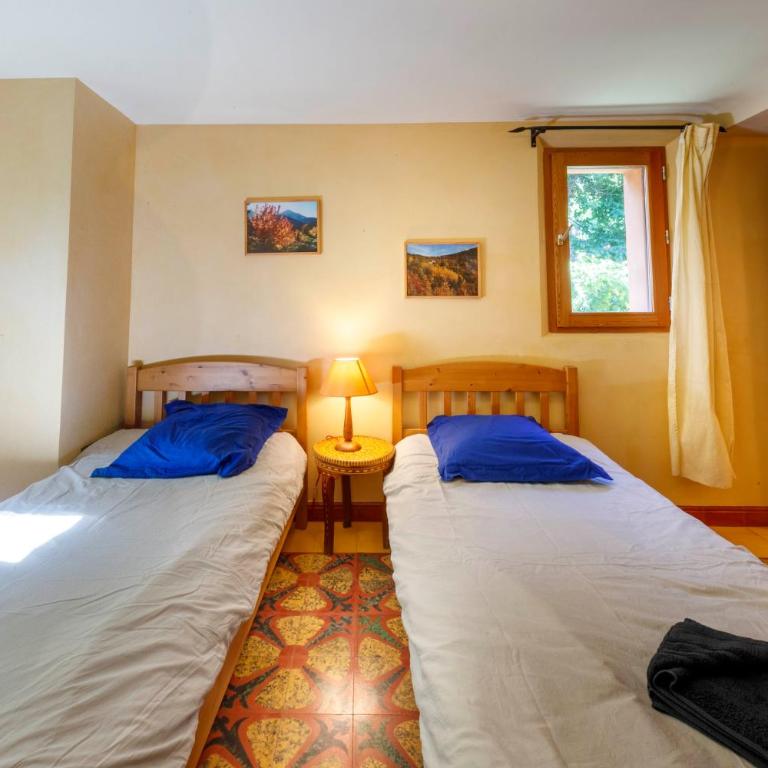 Eco-hôtel et Yourtes du Mercantour - Chambre Quadruple - Vue sur Montagnes - 4