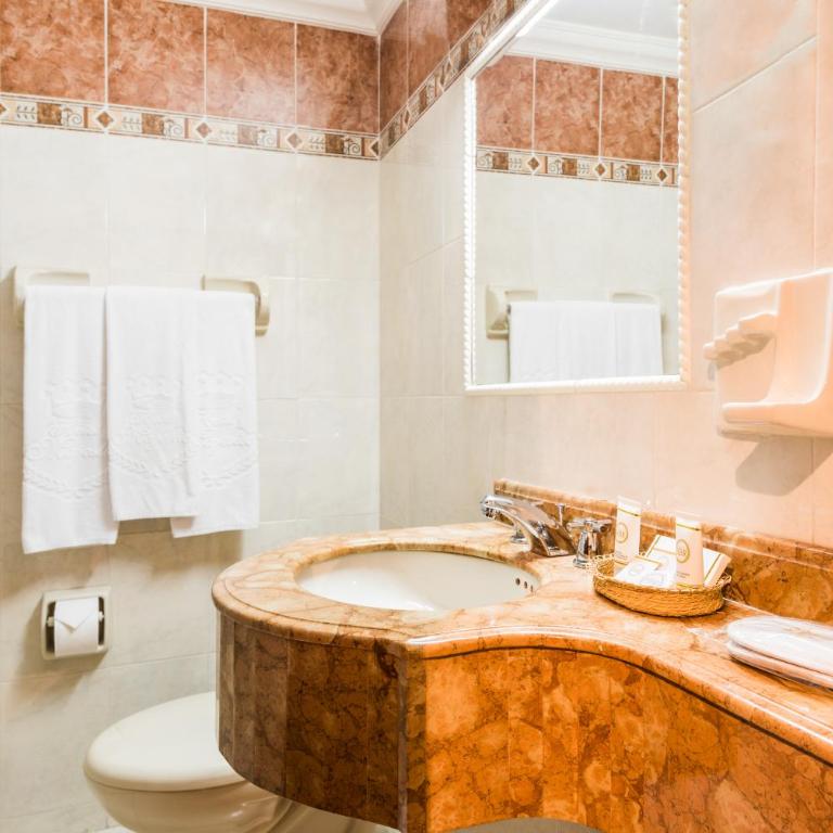Hotel Majestic - Habitación Doble Estándar - 4