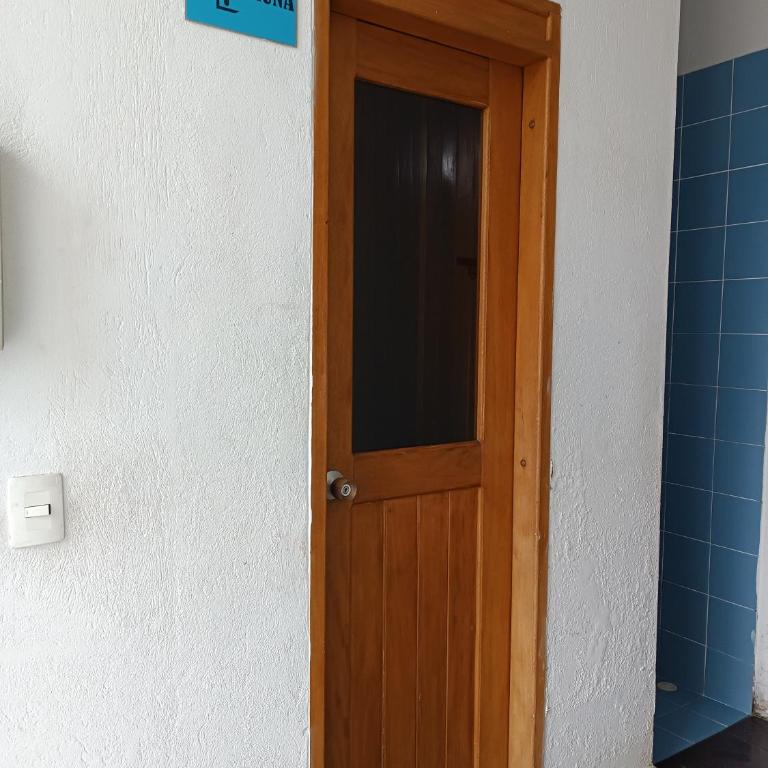 Apartamento con vistas a la ciudad (Penthouse) cerca al Estadio, al Boulevard de la 70 y la Avenida 80 (Casinos, restaurantes, malls y otros). - Apartamento de 2 dormitorios - 32