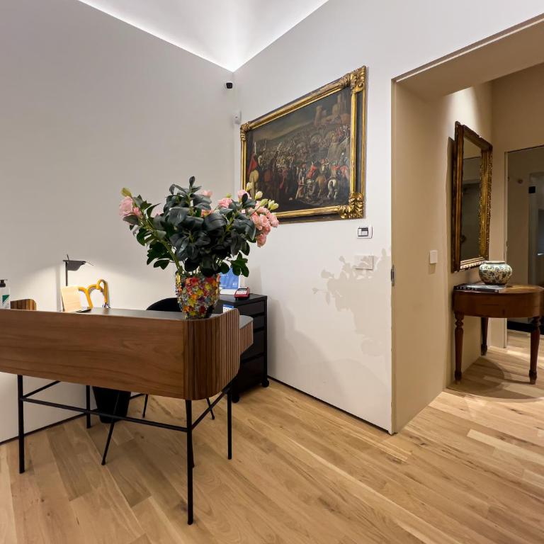 FilHome 44 - Superior King Room - 1