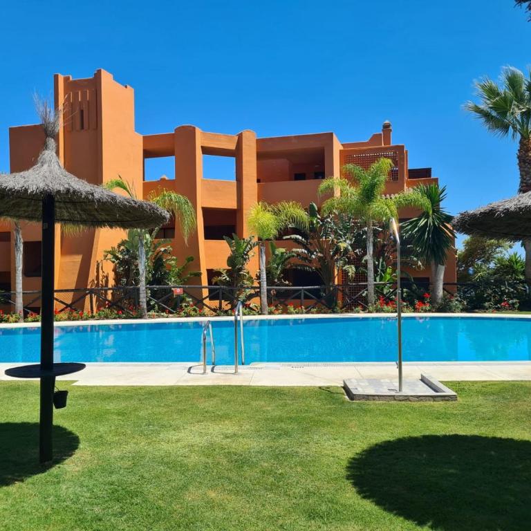 Superbe appartement cosy avec piscine proche plage - Apartamento - 4