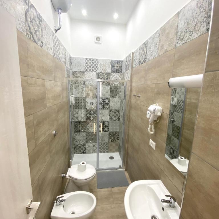 Airys B&B - Holiday House - Camera Matrimoniale con Bagno Privato - 2